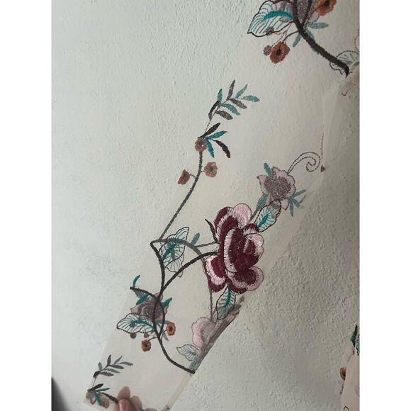 Anthropologie Endless Rose Long Sleeve Round Neck Embroidered Floral Mes… - Picture 6 of 10